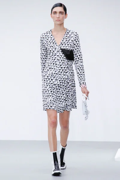 Look 7